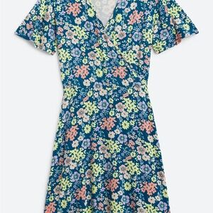 41 HAWTHORN-Stitch Fix Elisse Knit Surplice Floral Dress Sz Med